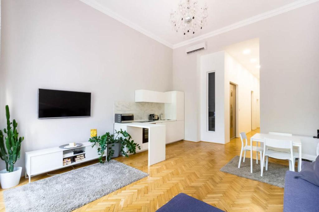 Luxury Lisbeth Apartman Budapest บูดาเปสต์ ภายนอก รูปภาพ