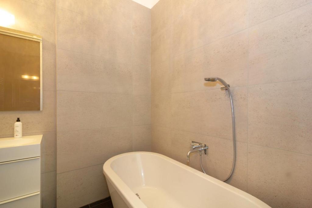 Luxury Lisbeth Apartman Budapest บูดาเปสต์ ภายนอก รูปภาพ